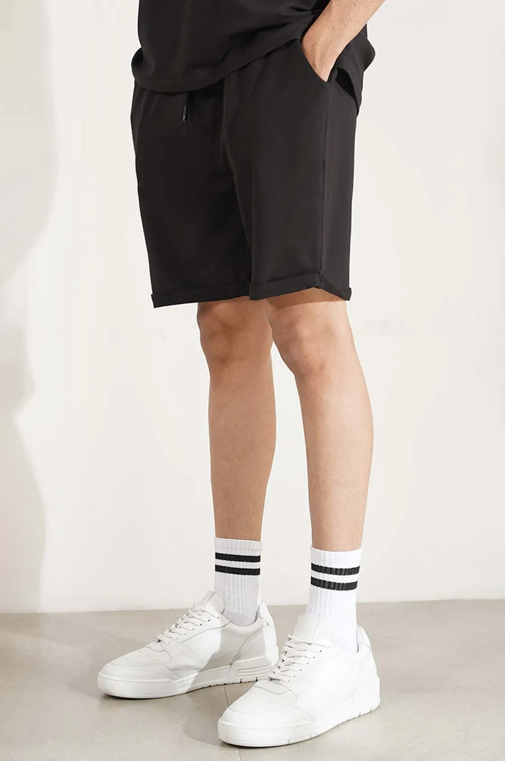 DRAWSTRING SHORTS