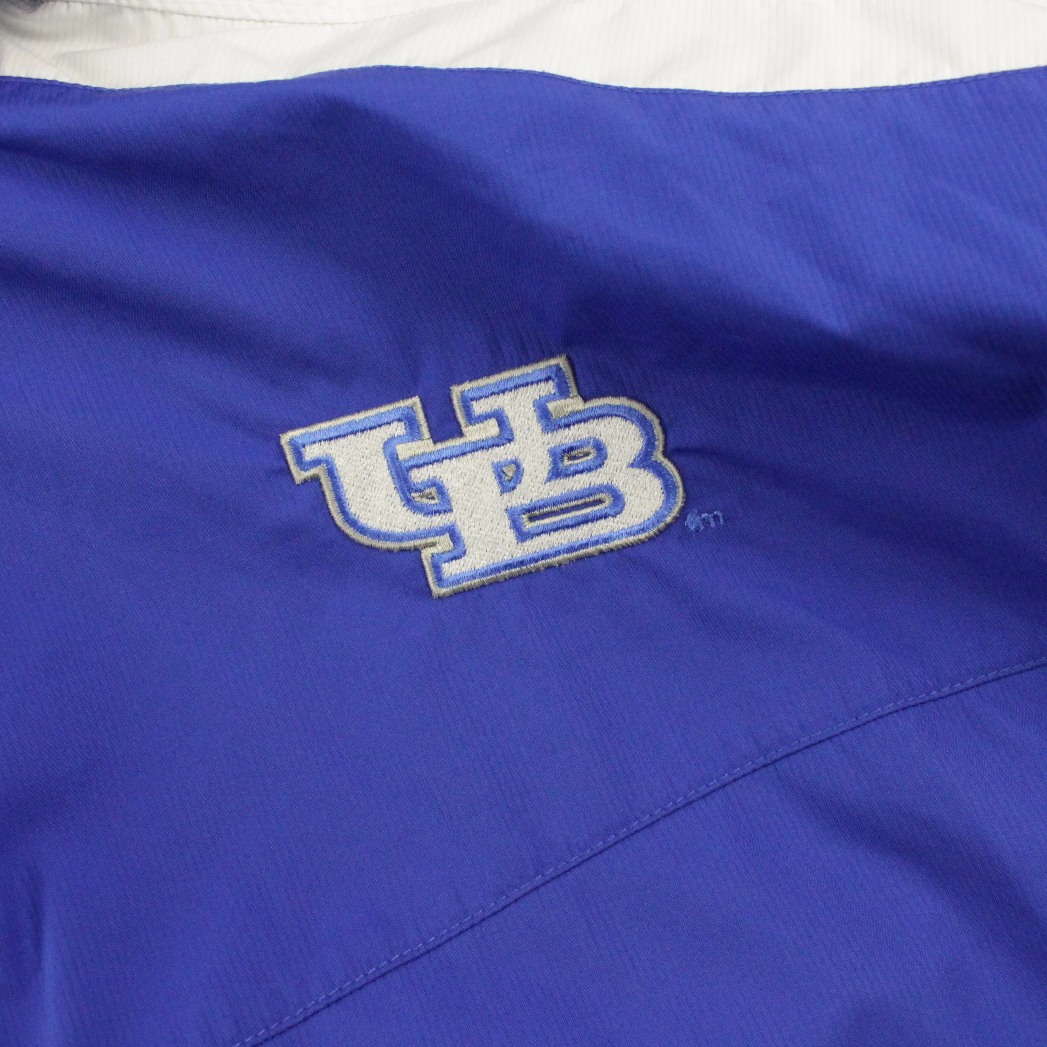 University at Buffalo Nike Windbreaker Size 2XL